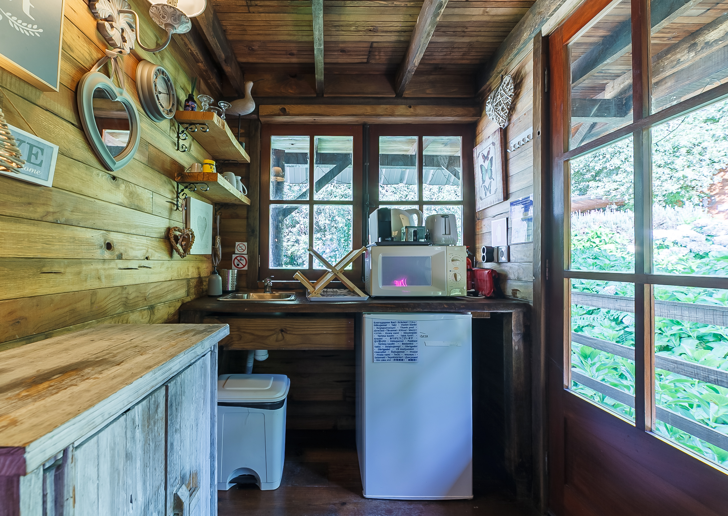 Stilt Tree House - kitchenette